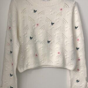 🌸 Zara Crean Sweater with Embroidered Floral Details and Bows ties on the sleev